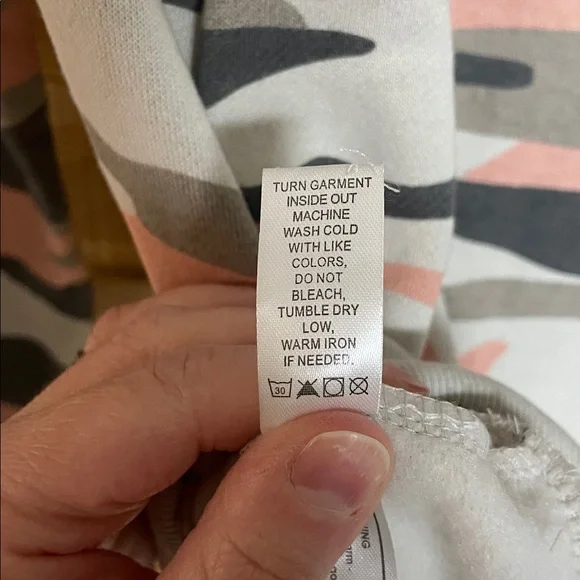 Reflex size Large Multicolor Camo Zip-up Super Soft Slim Fit Hoodie with Pockets - Picture 10 of 10